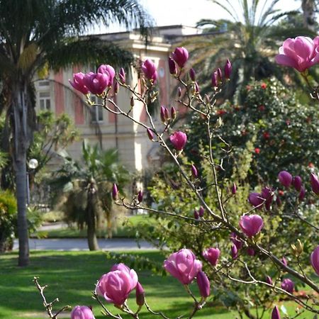 나폴리 Casina Via Foria B&B 외부 사진