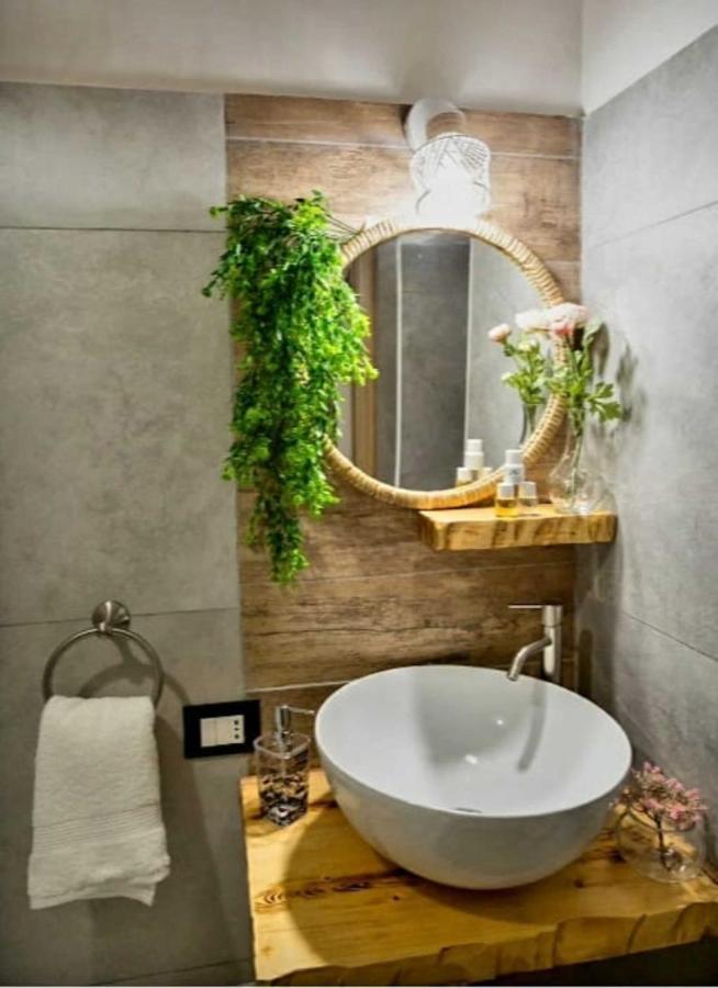 나폴리 Casina Via Foria B&B 외부 사진