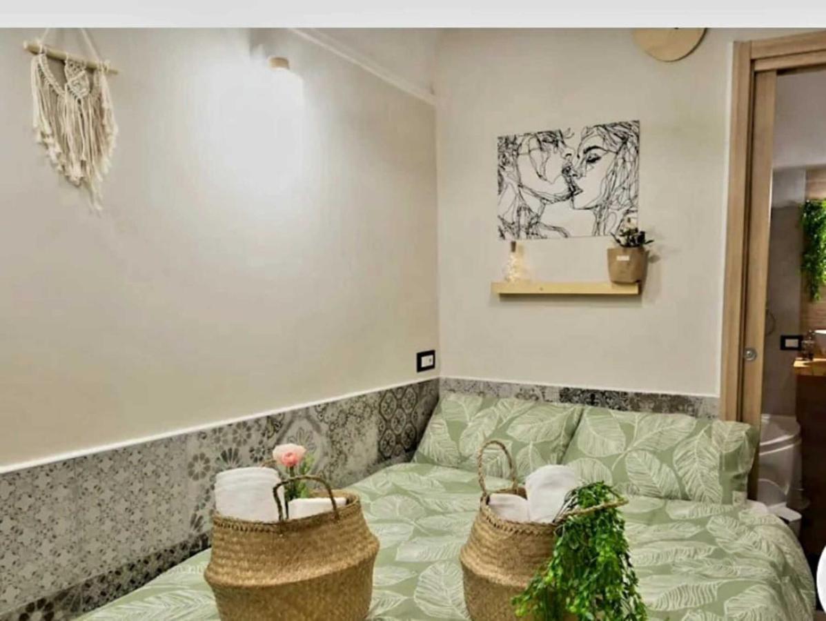 나폴리 Casina Via Foria B&B 외부 사진