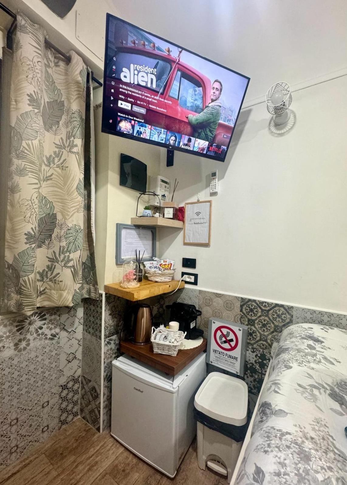 나폴리 Casina Via Foria B&B 외부 사진